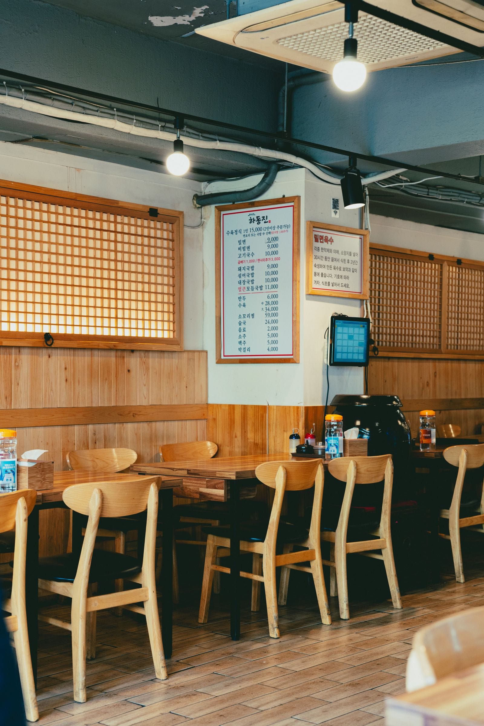 Seongsu-dong: A Guide to Seoul's Coolest Neighborhood (+ Where to Stay) A cozy café interior in Seoul — café culture is the signature of Seongsu-dong