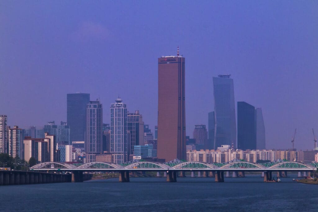 The 63 Building and the Yeouido skyline on the Han River in Seoul, home of Centre Pompidou Hanwha