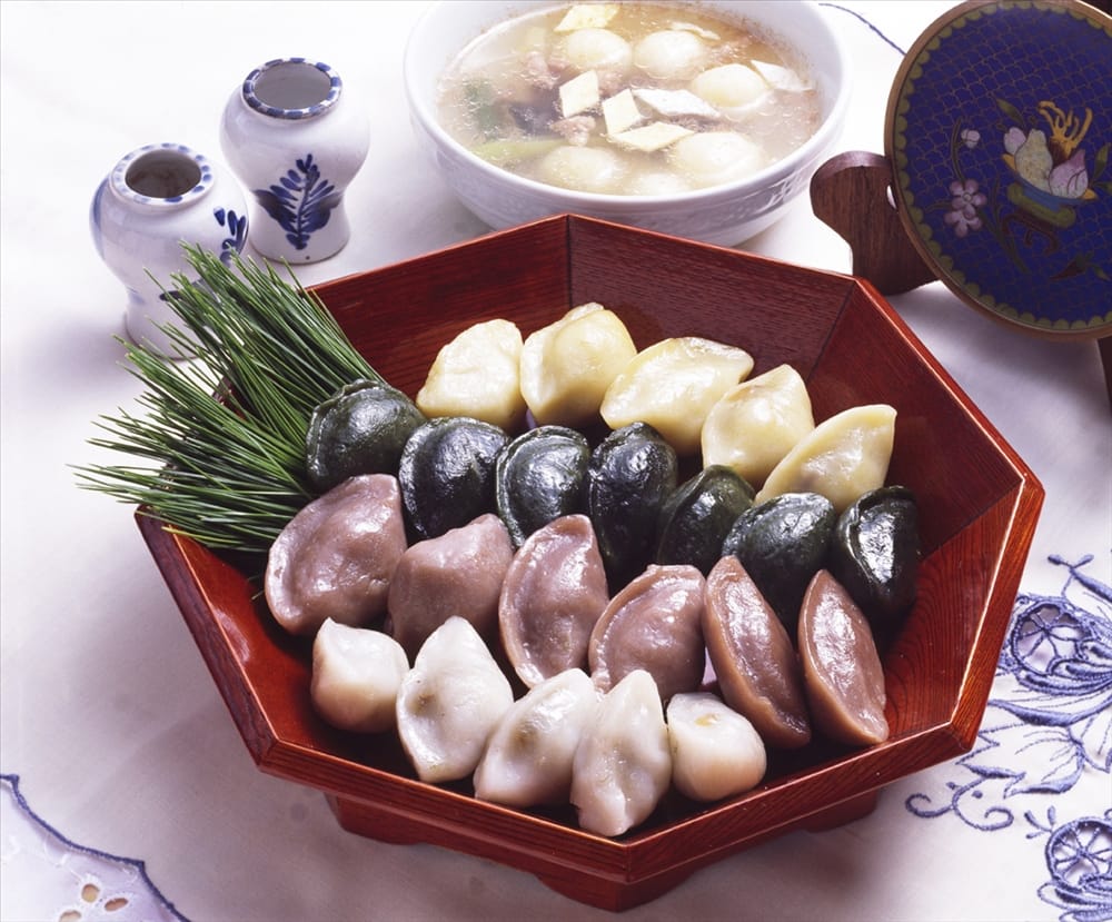 Chuseok 2026: Korea's Biggest Holiday — Dates, Closures & Travel Tips Songpyeon, the half-moon rice cakes traditionally made and eaten during Chuseok