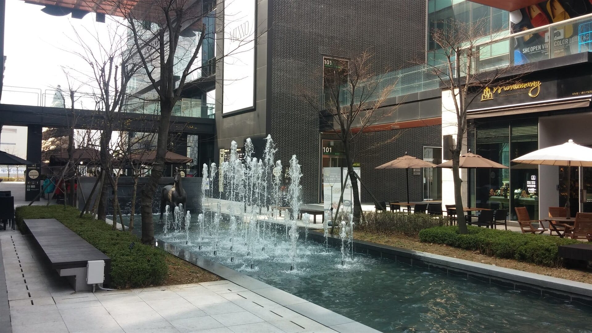 The Canal City fountain in Songdo, Incheon — the modern waterfront district that's one of the best areas for where to stay in Incheon