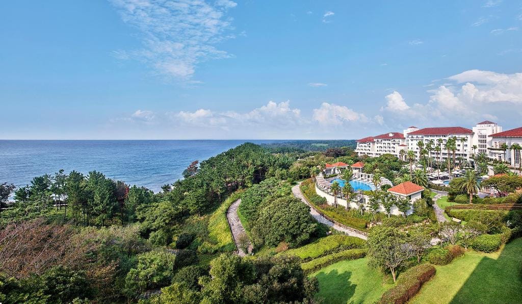 The Shilla Jeju, a luxury hotel in Jungmun Tourist Complex near Jungmun Saekdal Beach