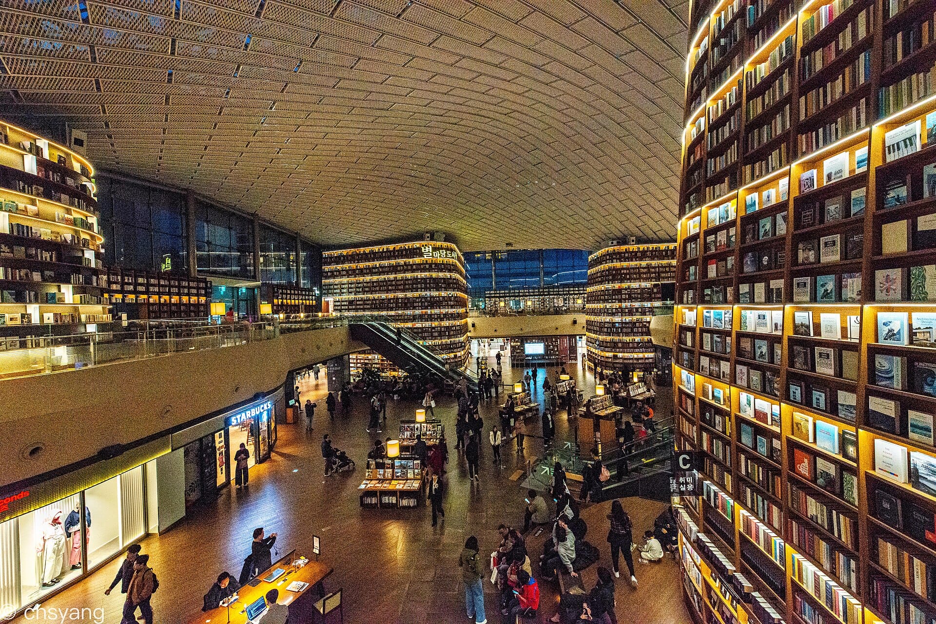 Frieze Seoul 2026: Dates, Preview & Where to Stay Near COEX A library interior in Seoul, near the Gangnam and COEX area