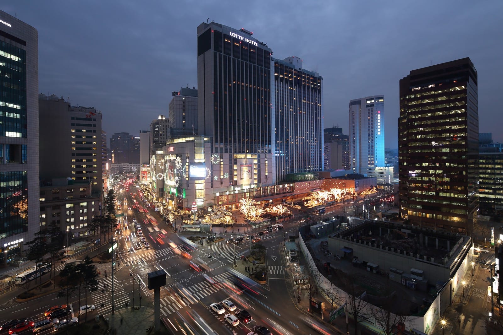The Grand Lotte Seoul Opens: Lotte's New High-End Hotel Brand (2026) Night view of the Sogong-dong Lotte complex in downtown Seoul, home to the newly rebranded The Grand Lotte Seoul