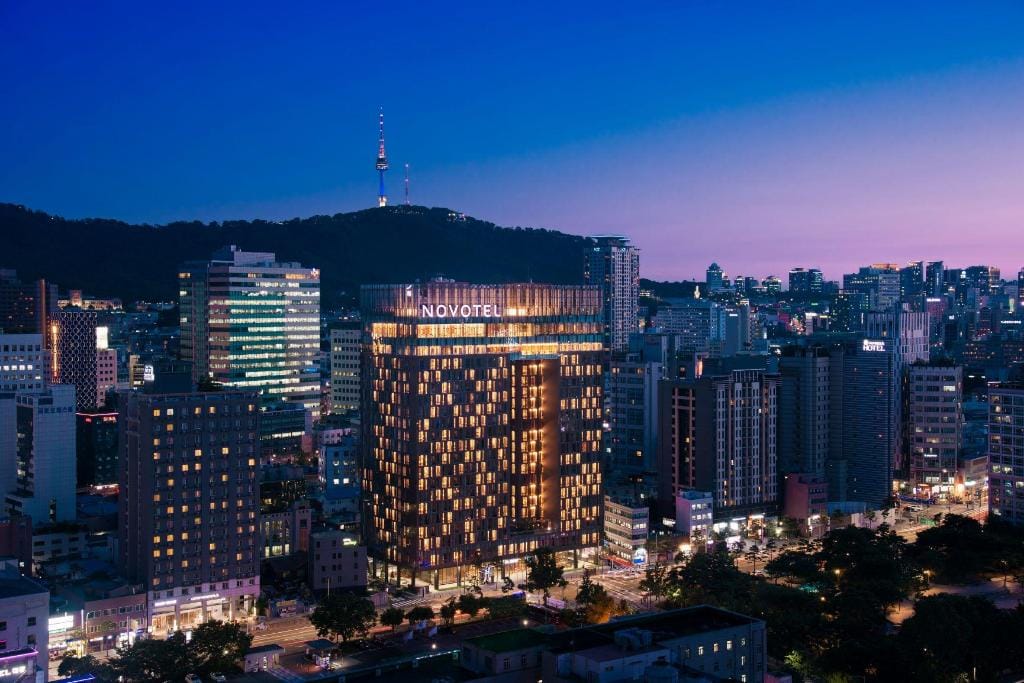 Where to Stay in Dongdaemun, Seoul: Best Hotels Near the DDP (2026) Novotel Ambassador Seoul Dongdaemun, a family-friendly hotel with an outdoor rooftop pool near the DDP